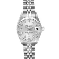 LADIES ROLEX 26MM DATEJUST STAINLESS STEEL WRISTWATCH WITH SILVER DIAMOND DIAL.