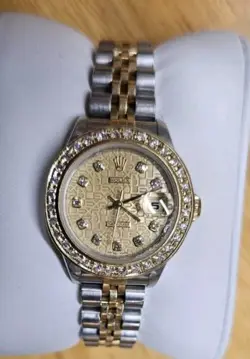 DIAL. DIAMOND