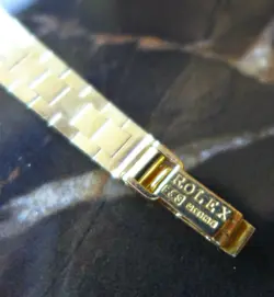 A BEAUTIFUL VINTAGE 1960s LADIES ROLEX COCKTAIL WATCH 18K YELLOW GOLD