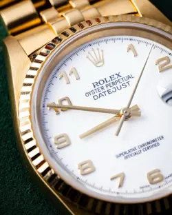 DIAL W/PAPERS