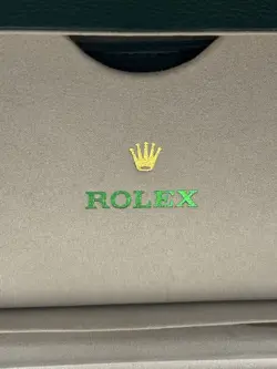 ROLEX SUBMARINER 16610T SILVER OYSTER BRACELET WITH BLACK BEZEL