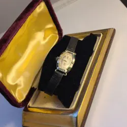 WHITE GOLD EMERALD