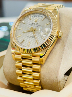 MOTIF DIAL