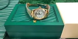 WATCH NEVER WORN