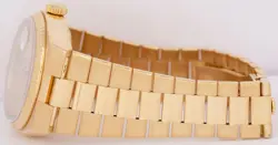 GOLD WATCH 19018