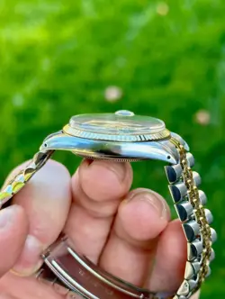 CHAMPAGNE DIAL RARE