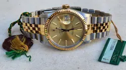 STORE DISPLAY WATCH.