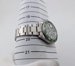 Rolex 16610LV Submariner Date Kermit 40mm 2006 Z Serial Box & Papers