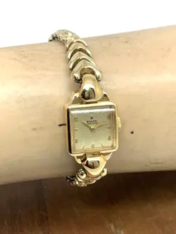 Rolex Women's Watch 8135 Vintage Cocktail 18k Gold Case Swiss Manual Wind Petite