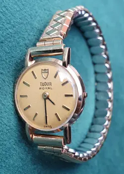 LADIES ROLEX TUDOR ROYAL WRISTWATCH WITH 9CT GOLD CASE - SPARES/REPAIRS