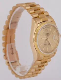 GOLD WATCH 18078