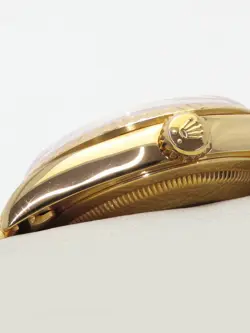 18238A GOLD CASE: