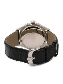 WHITE CASE: 39MM