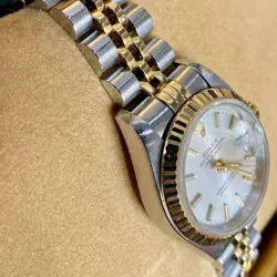 Rolex Lady-Datejust 26 mm BOX PAPERS Two Tone Jubilee Silver Dial Yellow Gold
