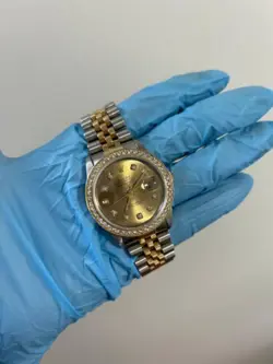 1.65 DIAMOND CHAMPAGNE