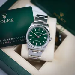 ROLEX OYSTER PERPETUAL 126000 GREEN DIAL 2024 FULL SET MINT