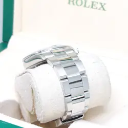 Rolex 40mm White Indexes Steel Daytona REF: 116520 (V series)