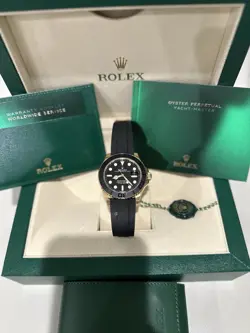 2023 ROLEX YACHT-MASTER 18K YELLOW GOLD BLACK OYSTERFLEX 42MM 226658