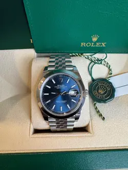 ROLEX DATEJUST 41MM - BLUE DIAL - JUBILEE BRACELET WITH SMOOTH BEZEL - 126300