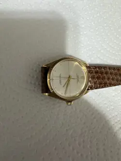 Rolex Oyster Perpetual 18k Solíd Gold.