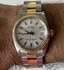 6827 WATCH