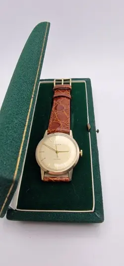 9CT GOLD MECHANICAL