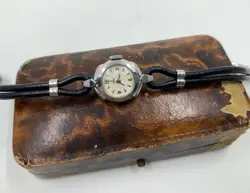 STRAP GLASS