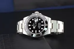 BLACK BEZEL DATE