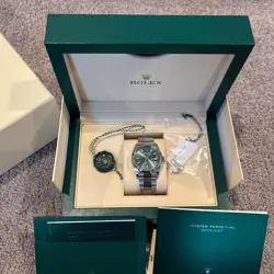 126200 2022 BOX