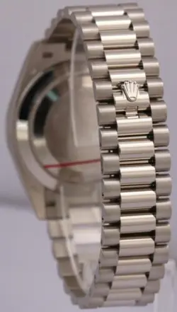 18K GOLD 228239