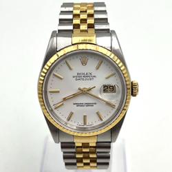 WRIST WATCH. LOT.305