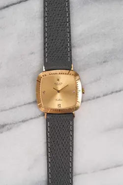 VINTAGE ROLEX CELLINI TANK REF 4084 80S MANUAL WIND 18K GOLD CHAMPAGNE DIAL 30MM