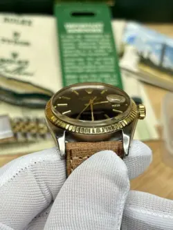 1968 1601 Rolex Datejust 18k Yellow Gold Fluted Bezel Black Dial Watch Box Paper