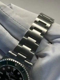 126610LV BLACK GREEN
