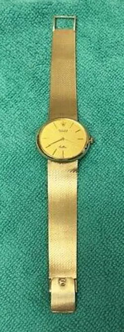 VINTAGE STYLE
