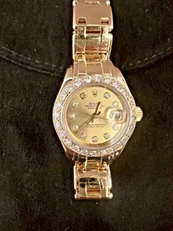 LADIES ROLEX 18K Yellow Gold 29mm Factory Diamond Bezel