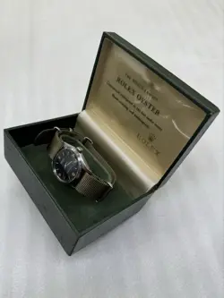 60S BLACK DIAL