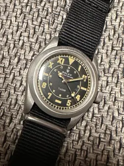 ROLEX TUDOR MILITARY VINTAGE WATCH VIETNAM WAR HAND-ROLLED BLACK DIAL WORKING