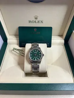 ROLEX OYSTER PERPETUAL, OYSTERSTEEL, 31MM, GREEN, REF# 277200-0006, UNWORN 2023