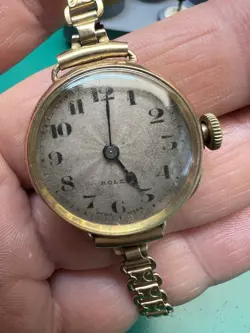 ROLEX LADIES VINTAGE 9K GOLD WATCH