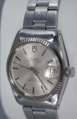 OYSTERDATE GOLD BEZEL