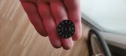 BLACK GLOSSY
