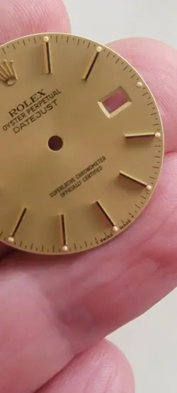 16233 GOLD DIAL