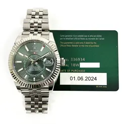 MINT GREEN BOX