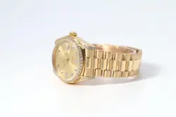 DIAMONDS 18038