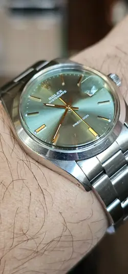 HAND-WINDING WATCH 1981