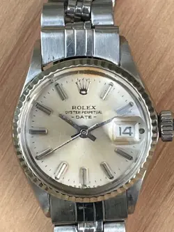 VINTAGE ROLEX OYSTER PERPETUAL DATE 6517 AUTOMATIC WOMENS WATCH 1968  18K BEZEL
