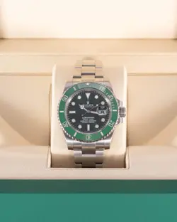 Rolex Submariner Date 40mm 116610LV Green Ceramic Hulk 2018