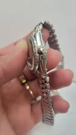 DATE 18KT