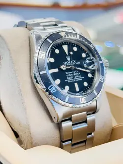 Rolex Submariner Date 1680 Tiffany & Co Dial RARE Vintage Watch Box